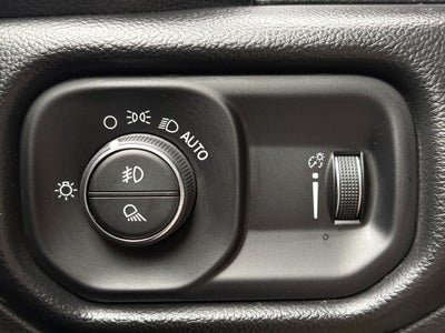 2022 RAM 1500 Big Horn Crew Cab 4x4 5'7' Box