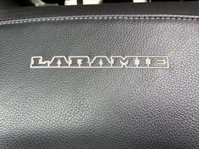 2019 RAM 1500 Laramie Crew Cab 4x4 5'7' Box
