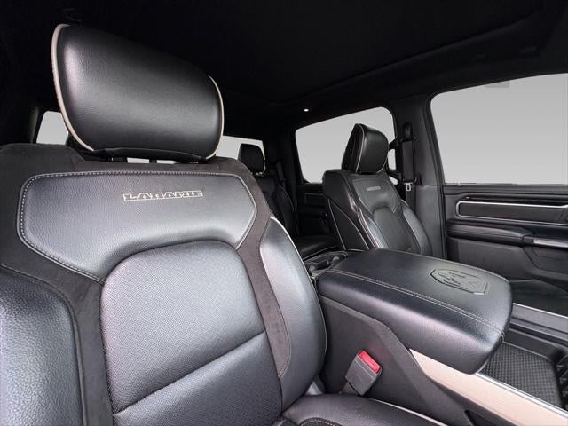 2019 RAM 1500 Laramie Crew Cab 4x4 5'7' Box