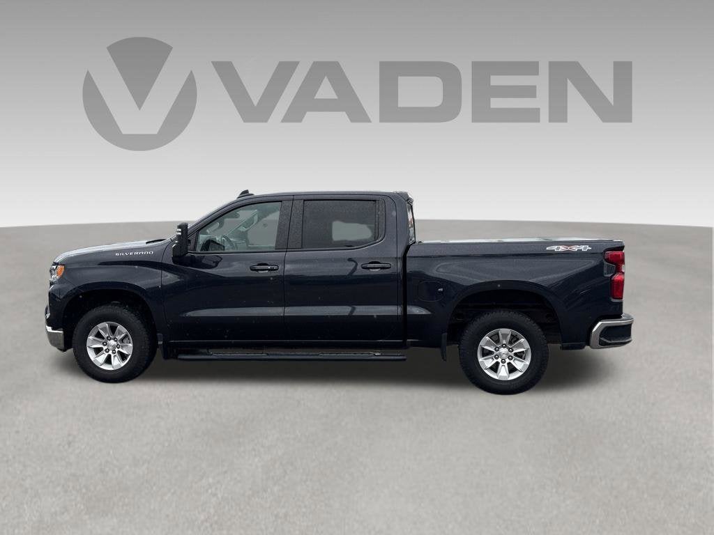 2023 Chevrolet Silverado 1500 4WD Crew Cab Standard Bed LT