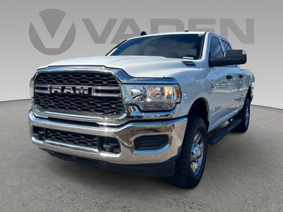 2022 RAM 2500 Tradesman Crew Cab 4x4 6'4' Box