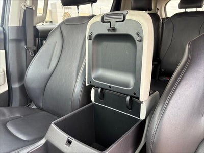 2023 Kia Carnival MPV LX Seat Package