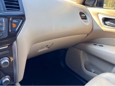 2016 Nissan Pathfinder SL