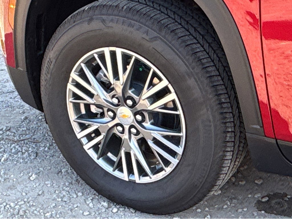 2026 Chevrolet Traverse FWD LT