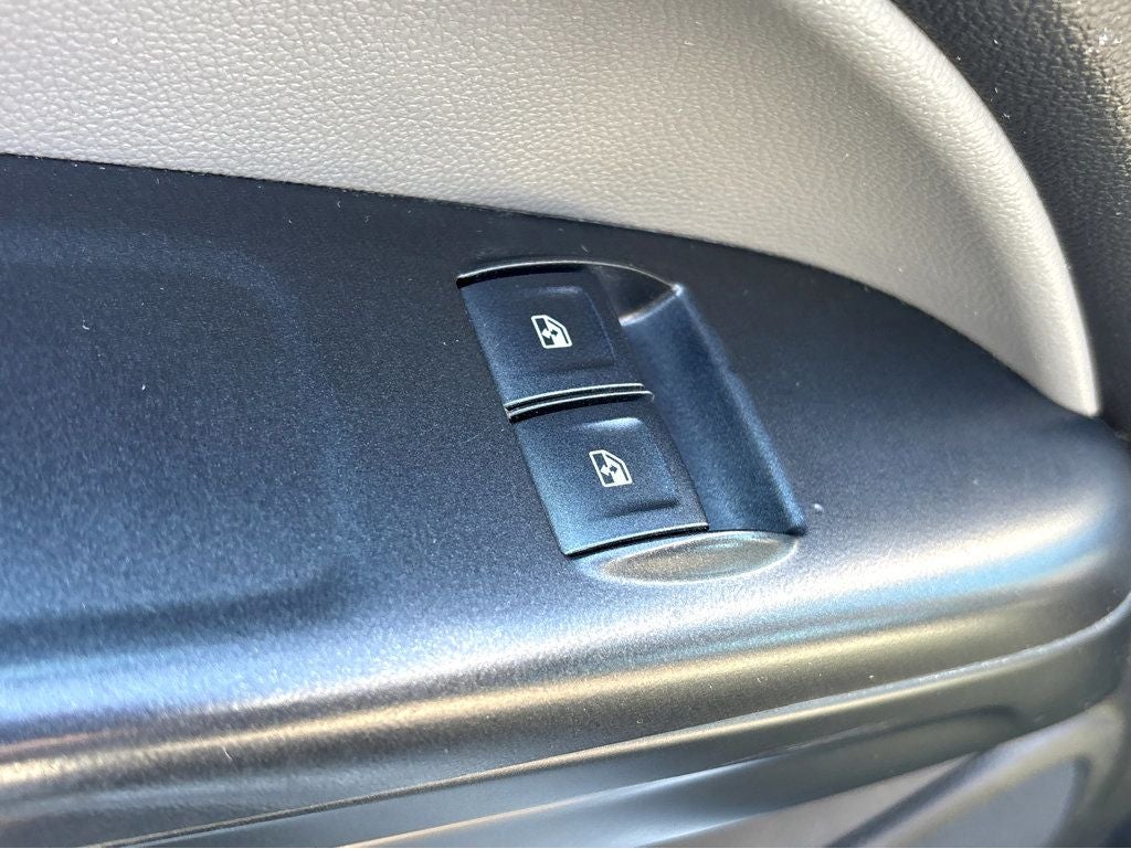 2017 GMC Canyon Base