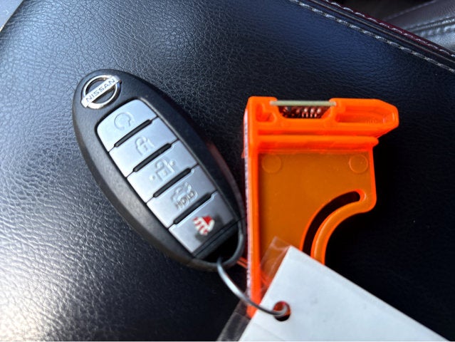 2017 Nissan Maxima SR