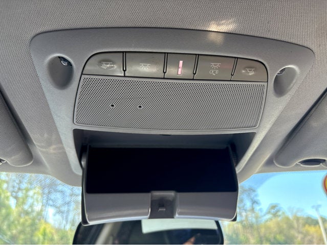 2017 Nissan Maxima SR