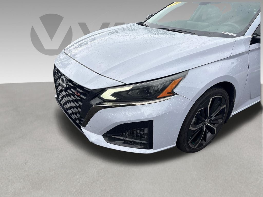 2023 Nissan Altima SR