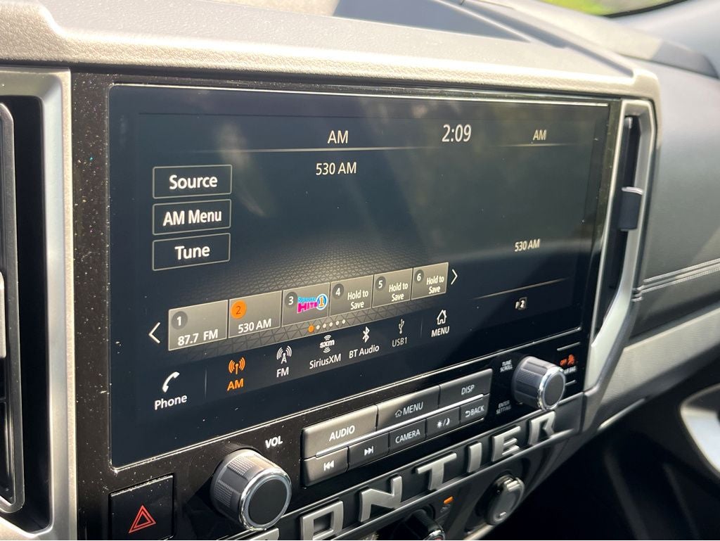 2025 Nissan Frontier SV