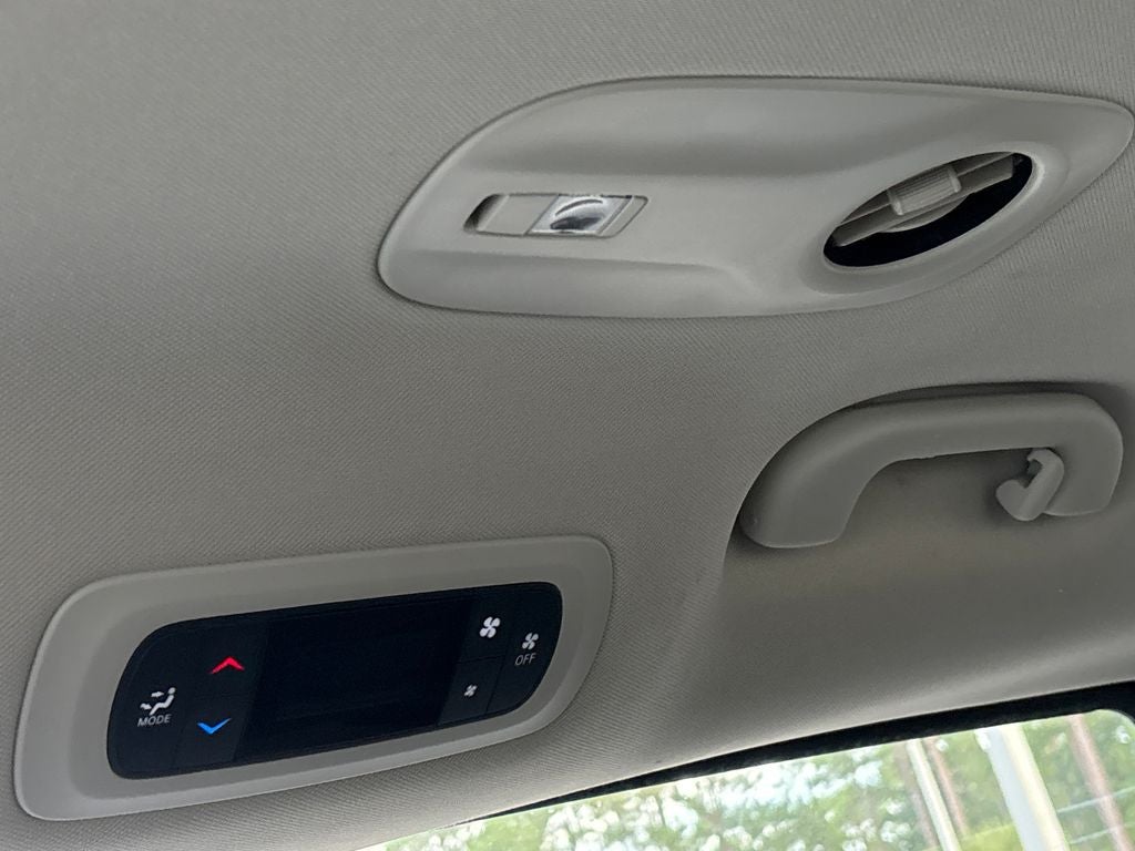 2021 Chrysler Voyager LX