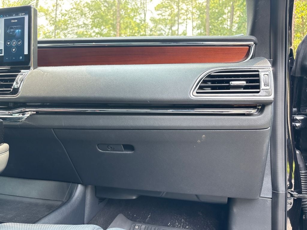 2022 Lincoln Navigator L Reserve