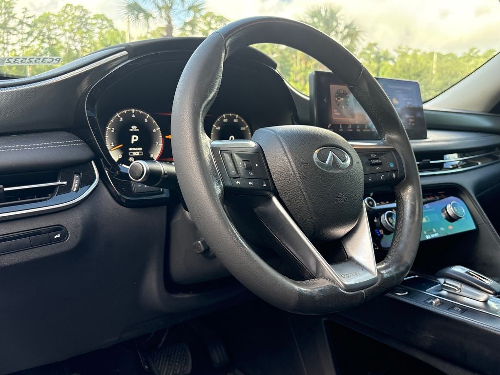2023 INFINITI QX60 LUXE