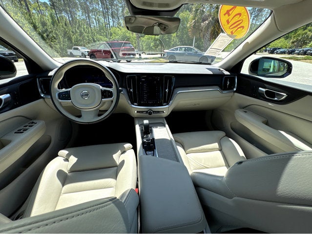 2024 Volvo S60 Ultimate Dark Theme