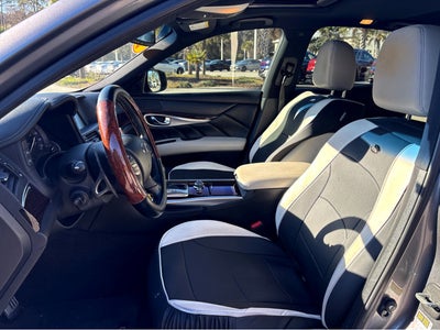 2015 INFINITI Q70 3.7