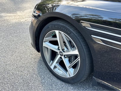 2023 Genesis G80 2.5T