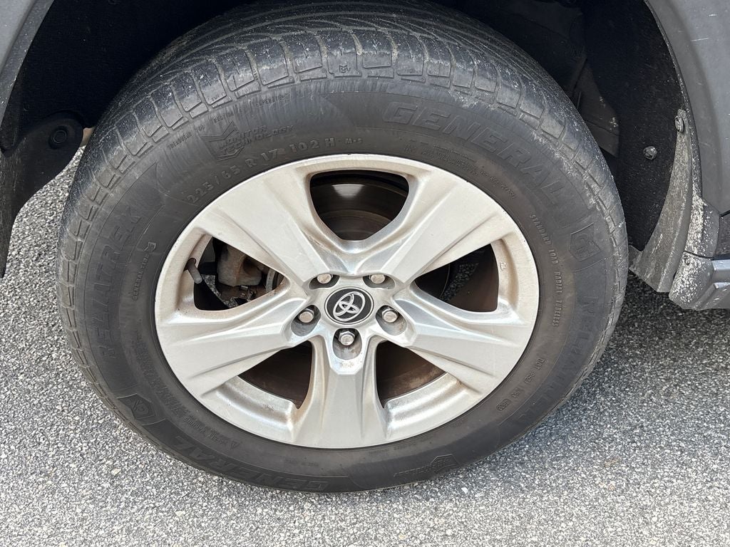 2020 Toyota RAV4 XLE