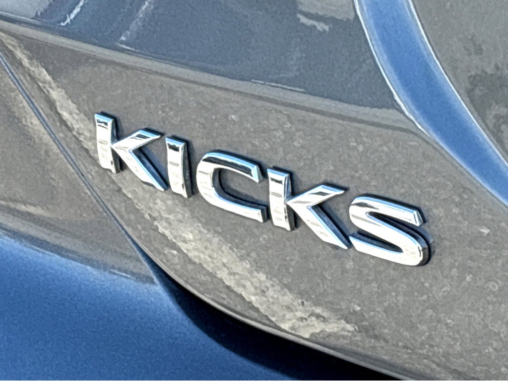 2025 Nissan Kicks Play S