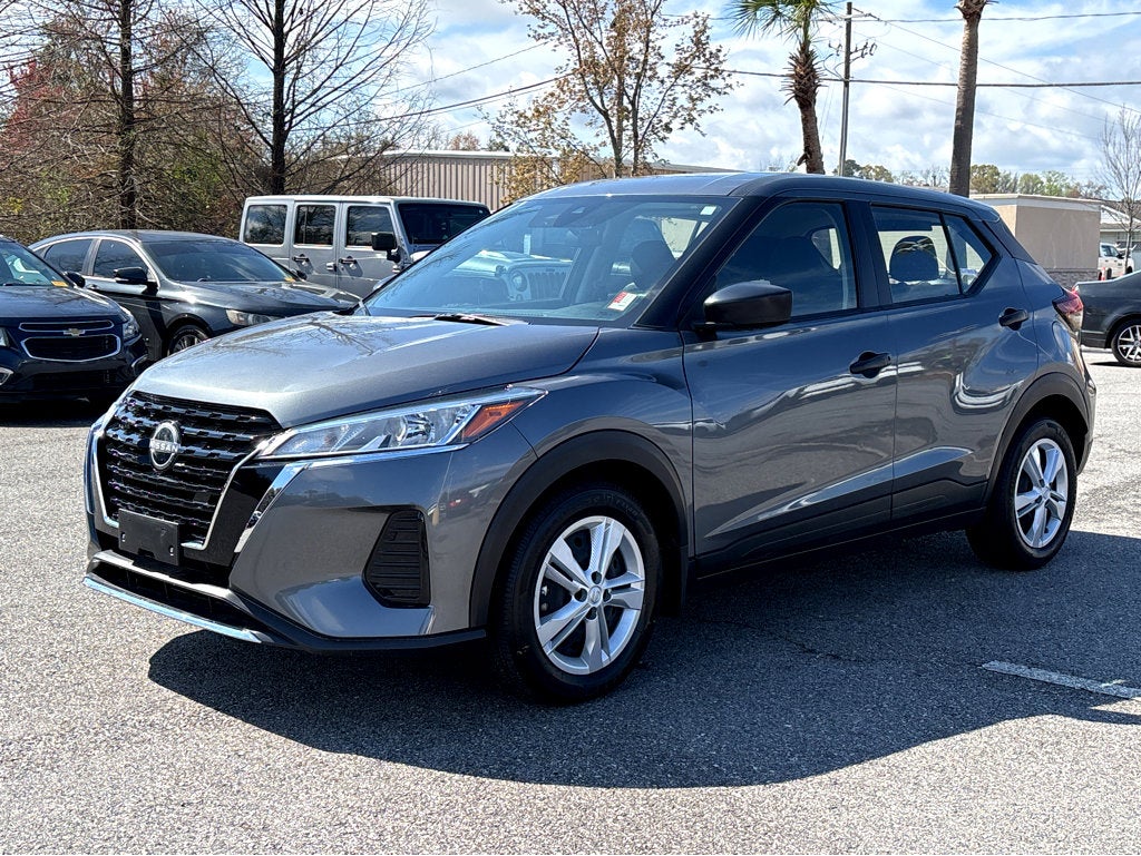 2025 Nissan Kicks Play S