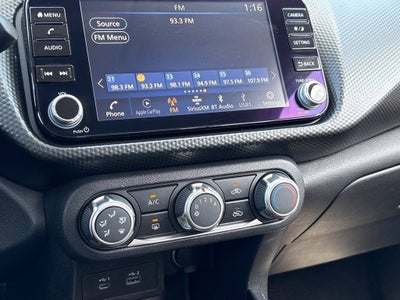 2023 Nissan Kicks SV