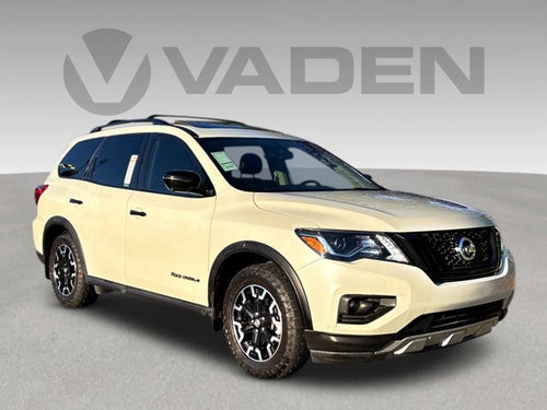 2020 Nissan Pathfinder SL