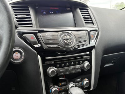 2017 Nissan Pathfinder SV