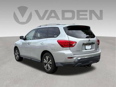2017 Nissan Pathfinder SV