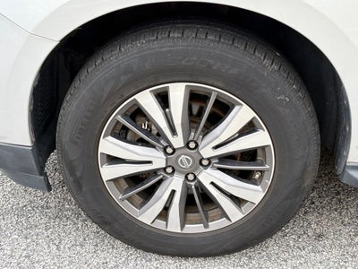 2017 Nissan Pathfinder SV