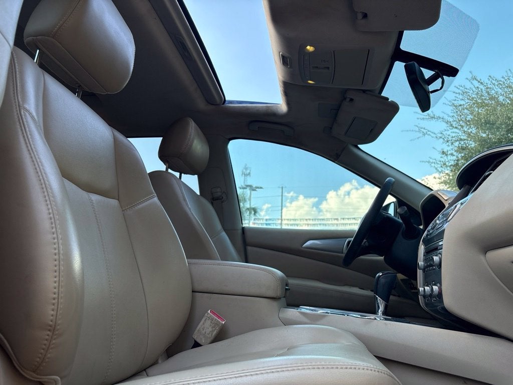 2017 Nissan Pathfinder SL