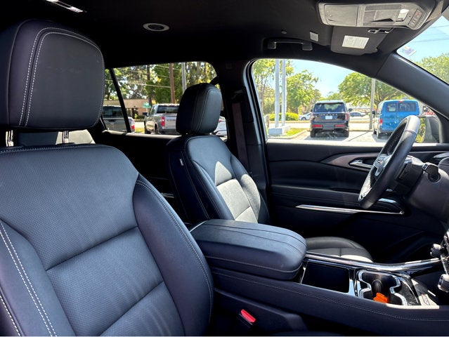 2025 Chevrolet Traverse FWD LT