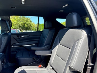 2025 Chevrolet Traverse FWD LT