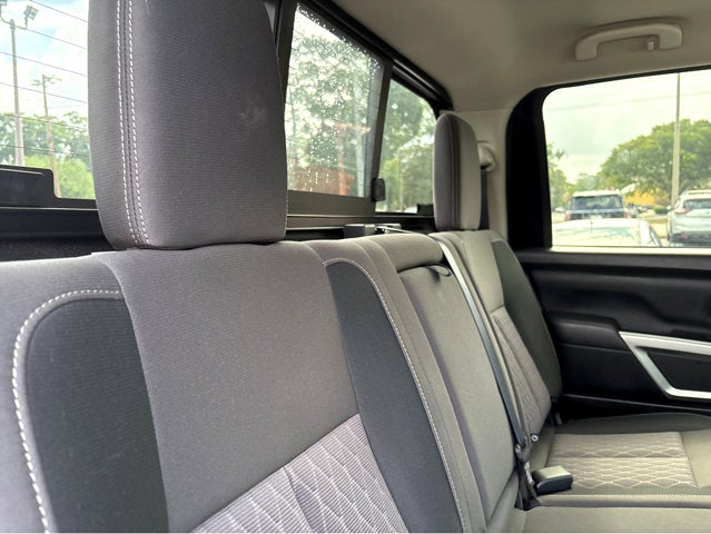 2024 Nissan Titan SV