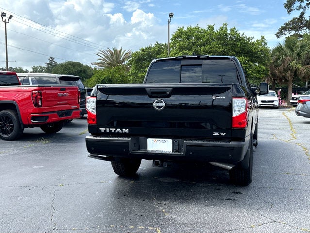 2024 Nissan Titan SV
