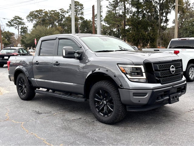2024 Nissan Titan SV