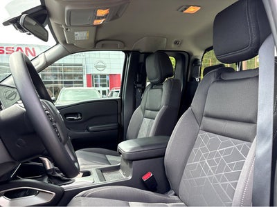 2025 Nissan Frontier SV