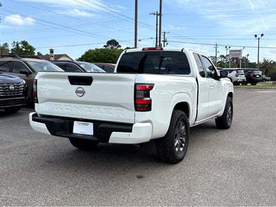 2025 Nissan Frontier SV
