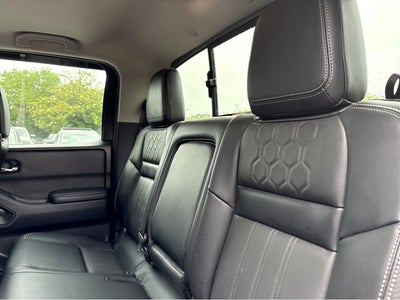 2025 Nissan Frontier SL