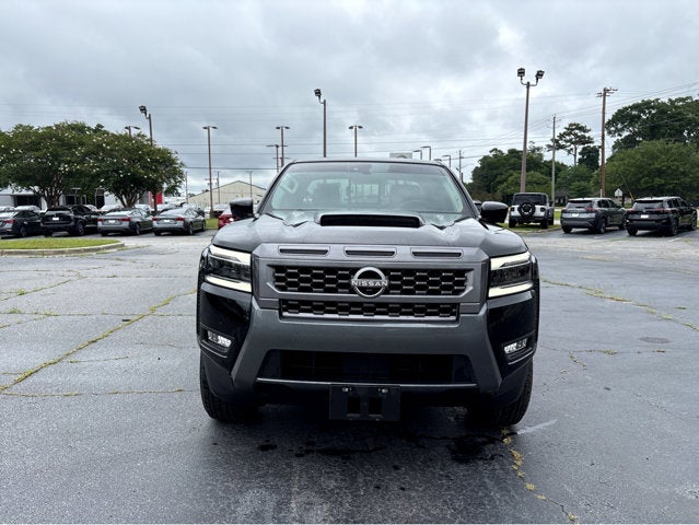 2025 Nissan Frontier SL