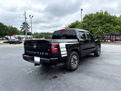 2025 Nissan Frontier SL