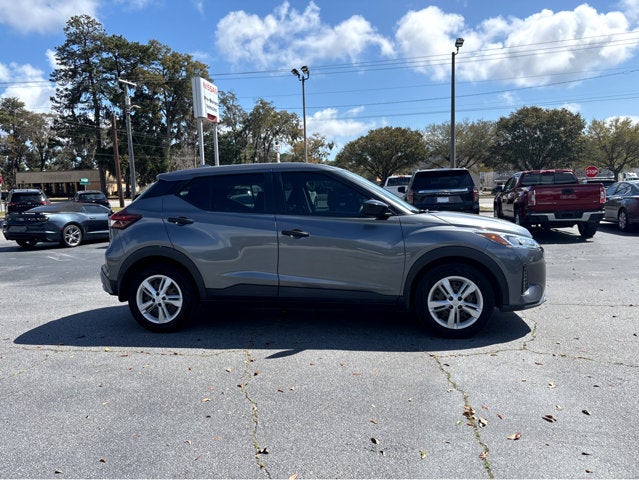 2023 Nissan Kicks S