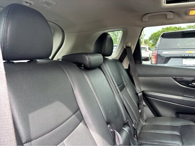 2020 Nissan Rogue SL