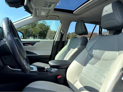 2019 Toyota RAV4 XLE Premium