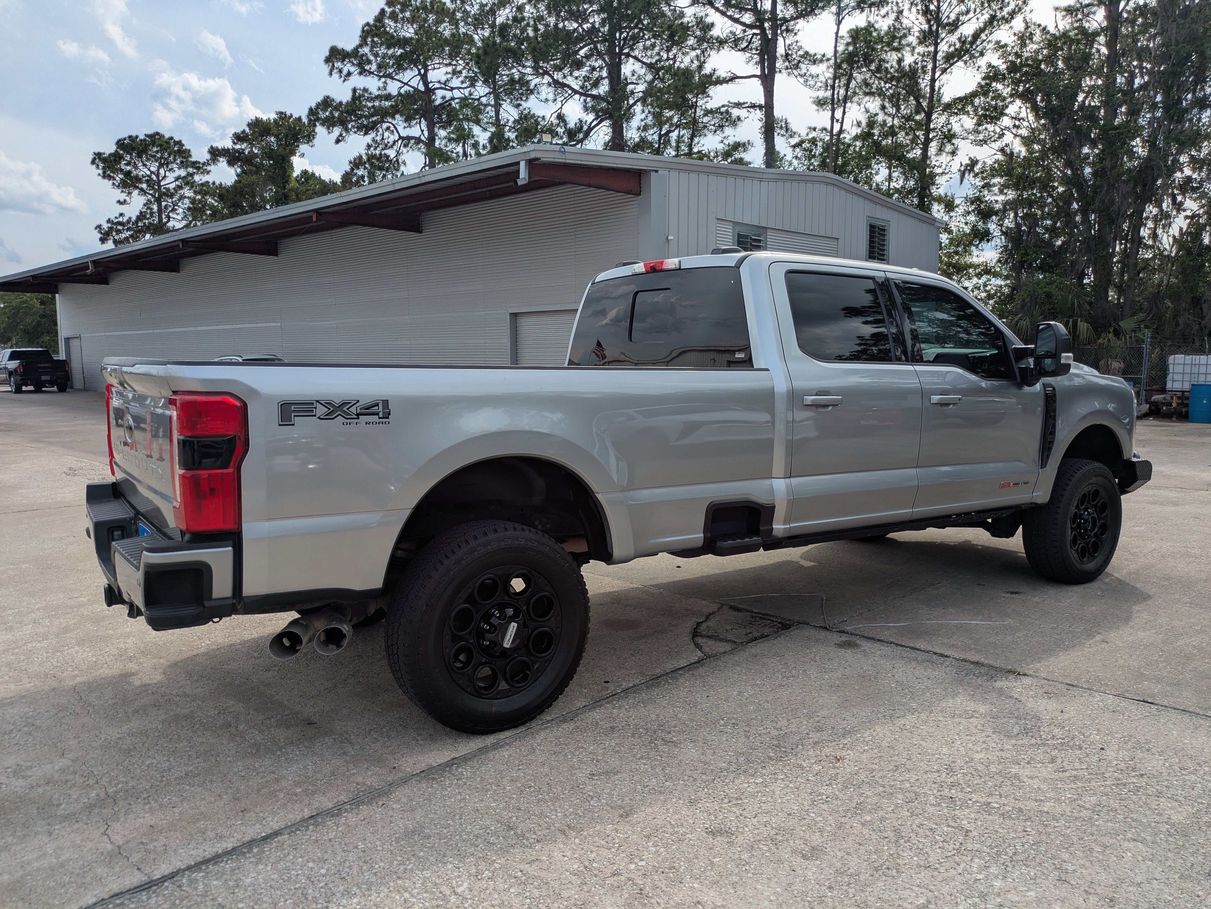 2024 Ford Super Duty F-350 SRW LARIAT