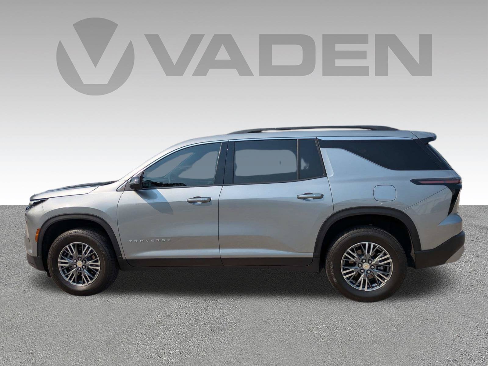 2024 Chevrolet Traverse FWD LT