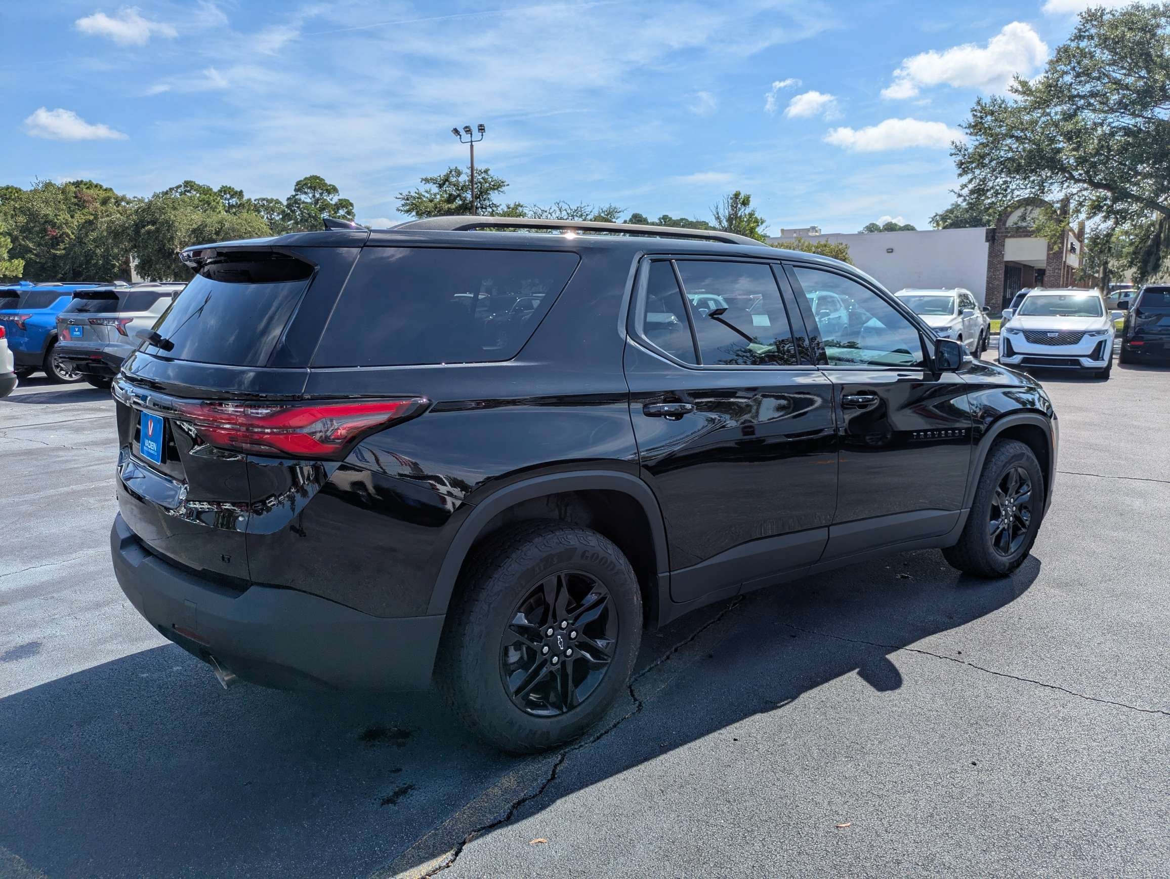 2024 Chevrolet Traverse Limited LT Cloth