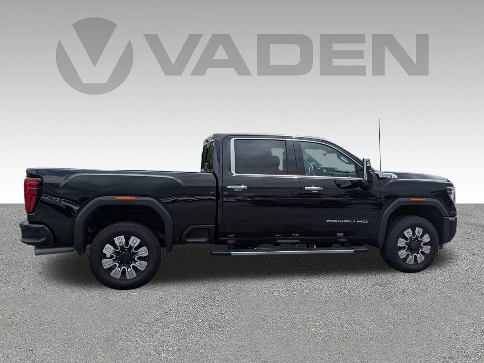 2025 GMC Sierra 2500HD Denali