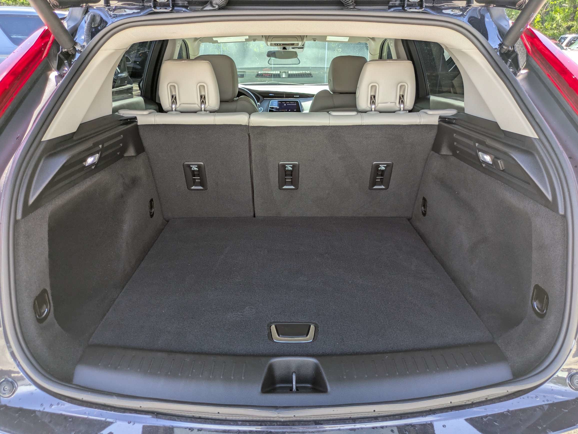 2023 Cadillac XT4 FWD Luxury