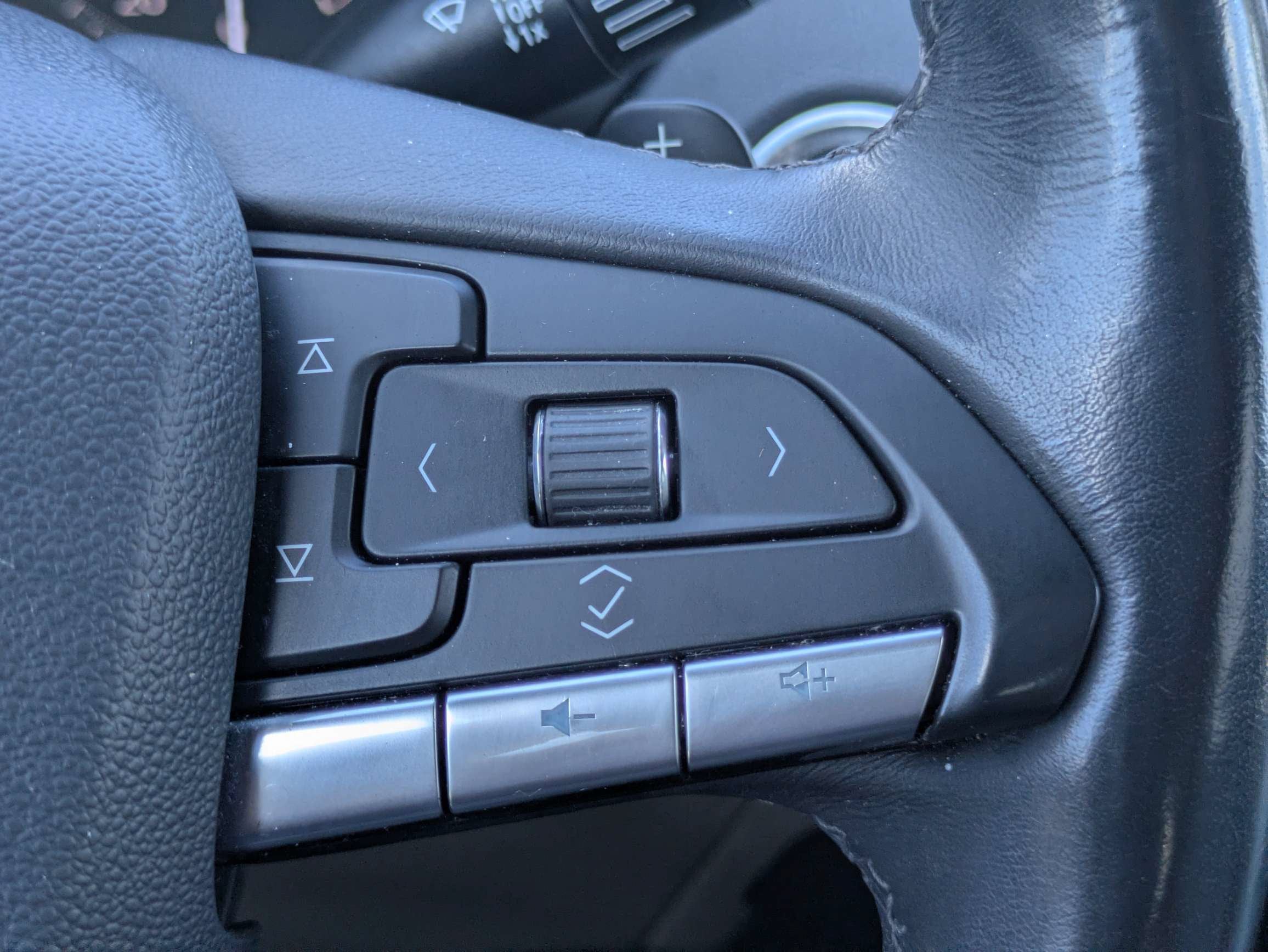 2023 Cadillac XT4 AWD Luxury