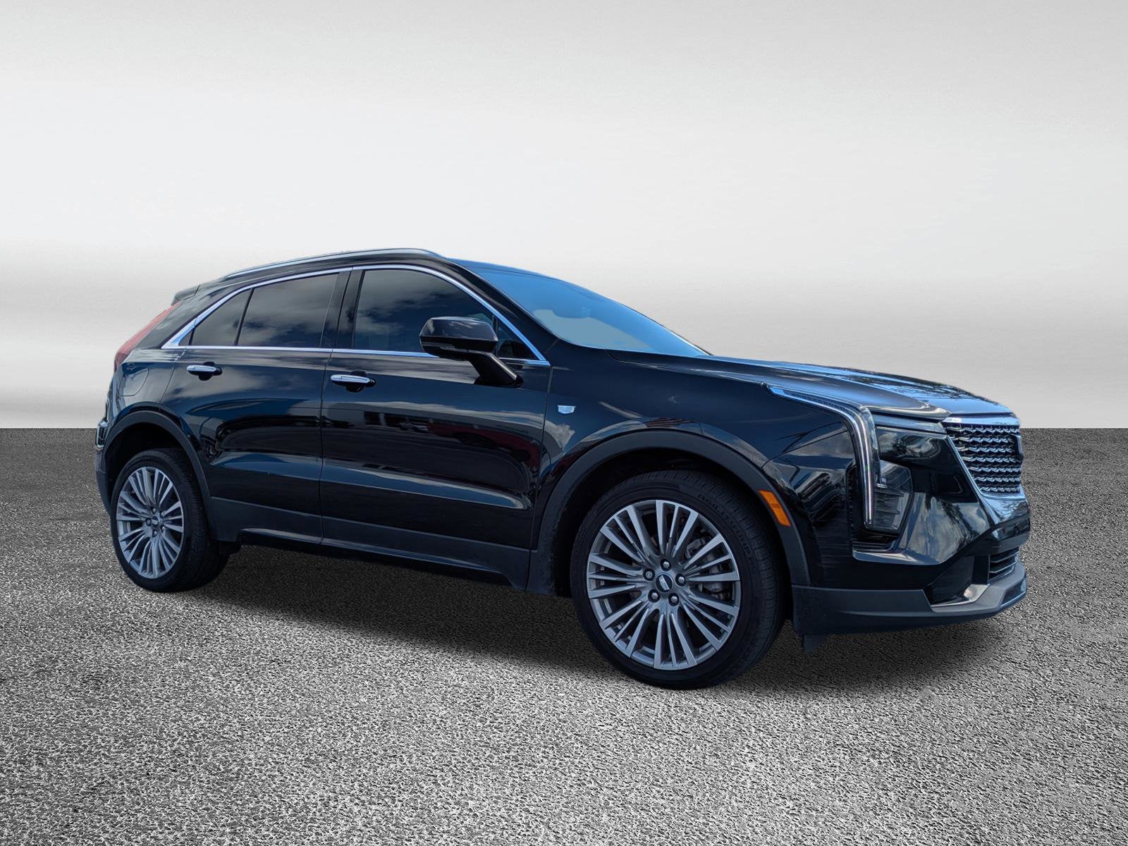 2024 Cadillac XT4 FWD Premium Luxury