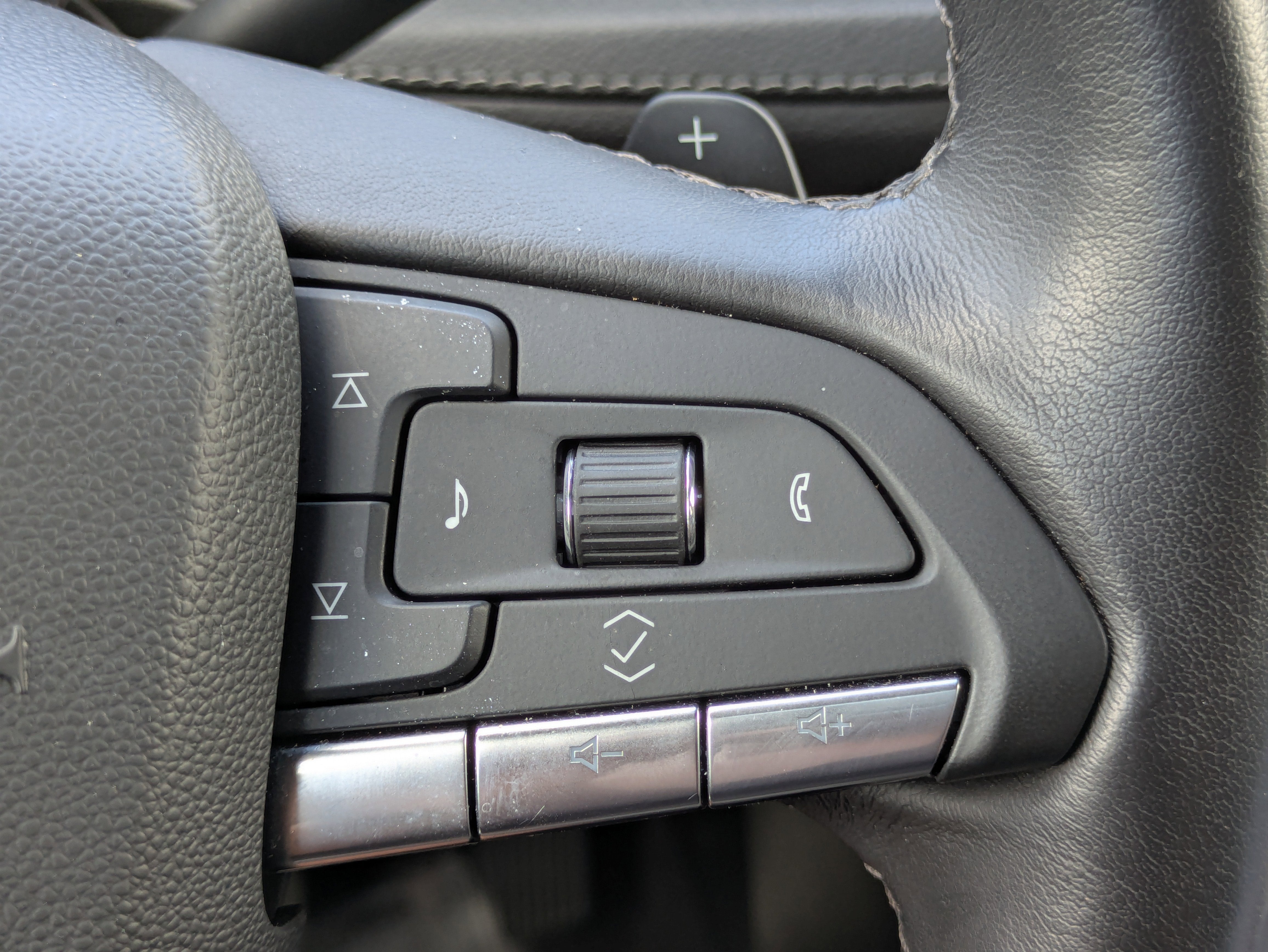 2024 Cadillac XT4 AWD Premium Luxury