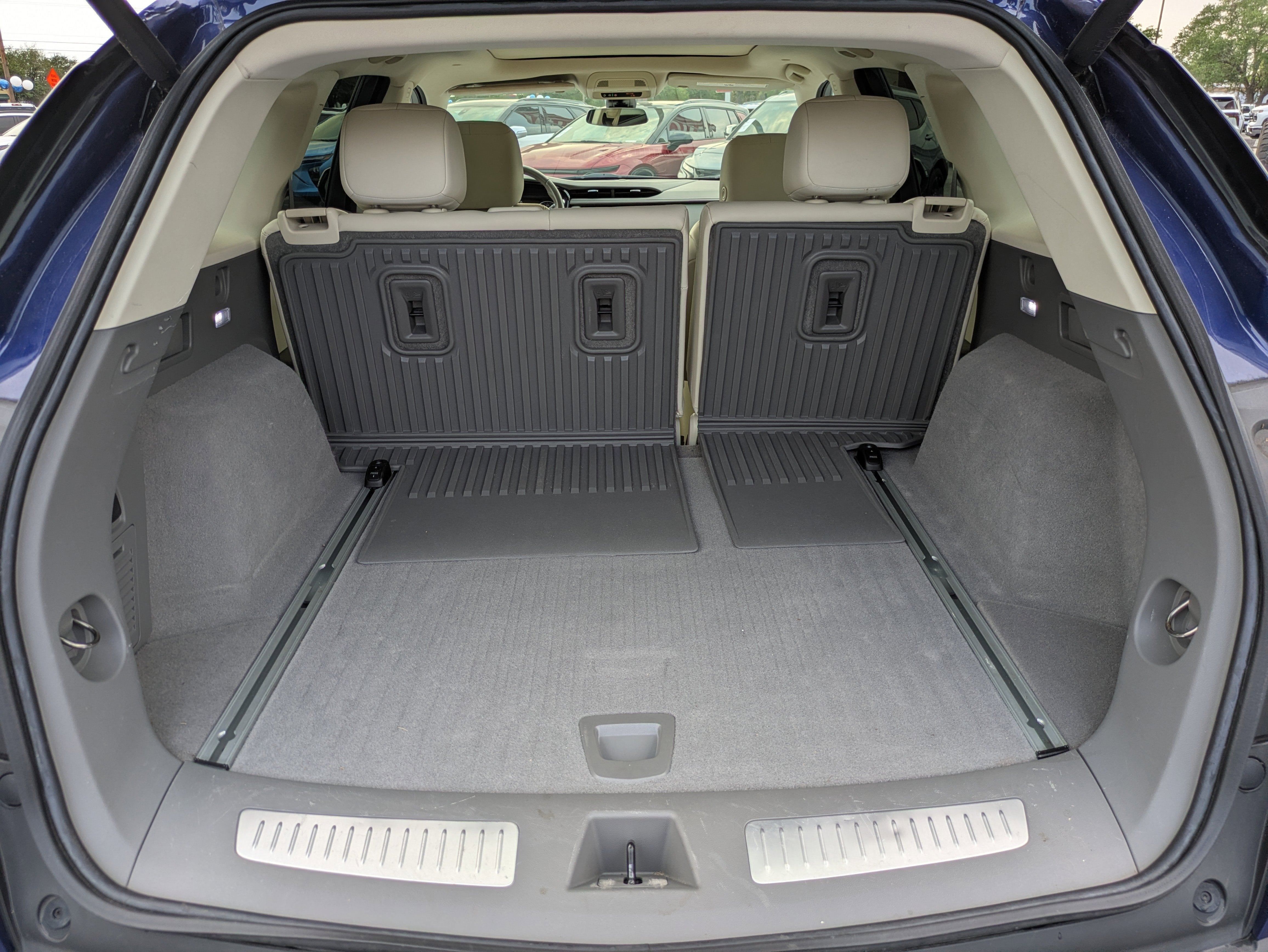 2023 Cadillac XT5 FWD Premium Luxury